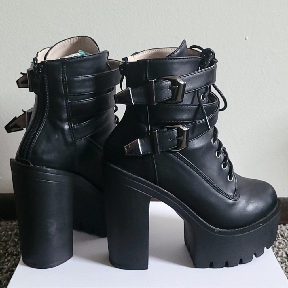 Gdgydh Women's Gothic High Heel Platform Ankle Boots Metal buckles and zip back